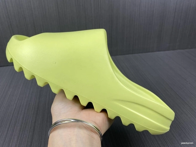 GX6138 Yeezy Adidas Slide Green 0730